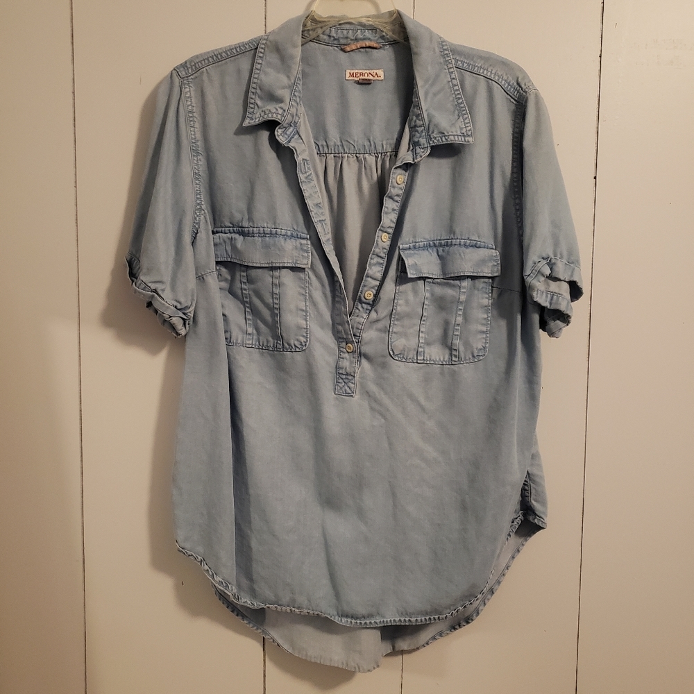 **Last Chance** Merona Soft Chambray Shirt
